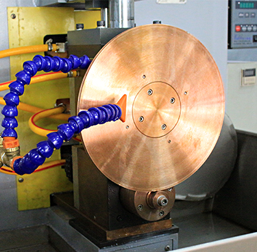 オートマティックCNCステンレス鋼 キッチンシンクボウルメーカー ポンプモータータイプとシーム溶接機 3