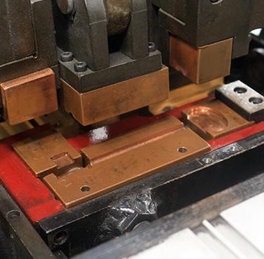 Hwashi Automatic Steel Wire Ring Making and Welding Machine / Butt Welding Machine 5