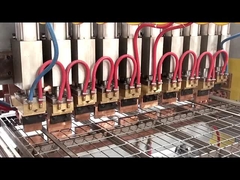 ガントリー式ワイヤーメッシュスポット溶接機