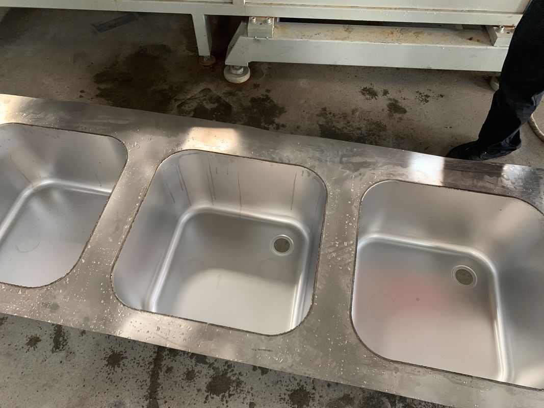 自動シーム溶接機 イタリア型ステンレス鋼 キッチン トリプルシンク ボウル