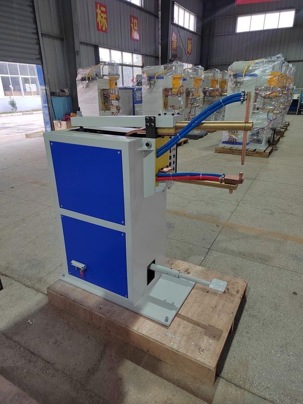 18KA 鉄線製品用 脚ペダル操作のスポット溶接機