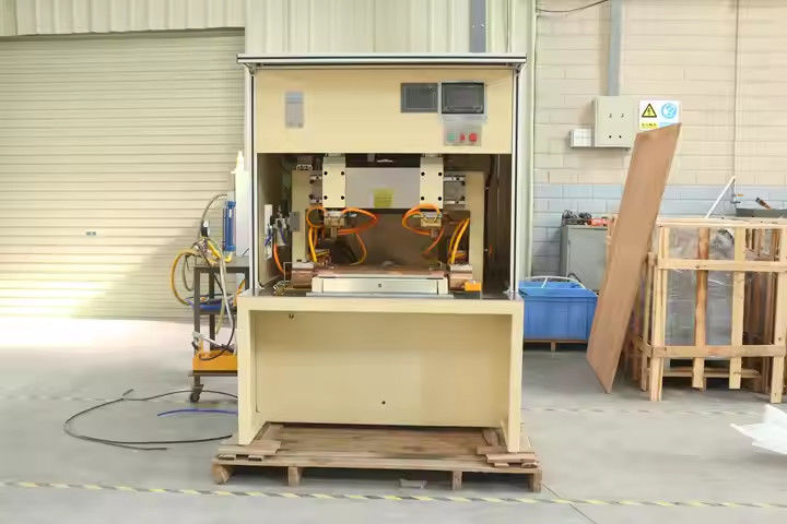 Hwashi CNC 中間周波数 軽量 小型 鉄板 ドア メタル スポット 溶接 自動 移動式 フィーダー XY軸